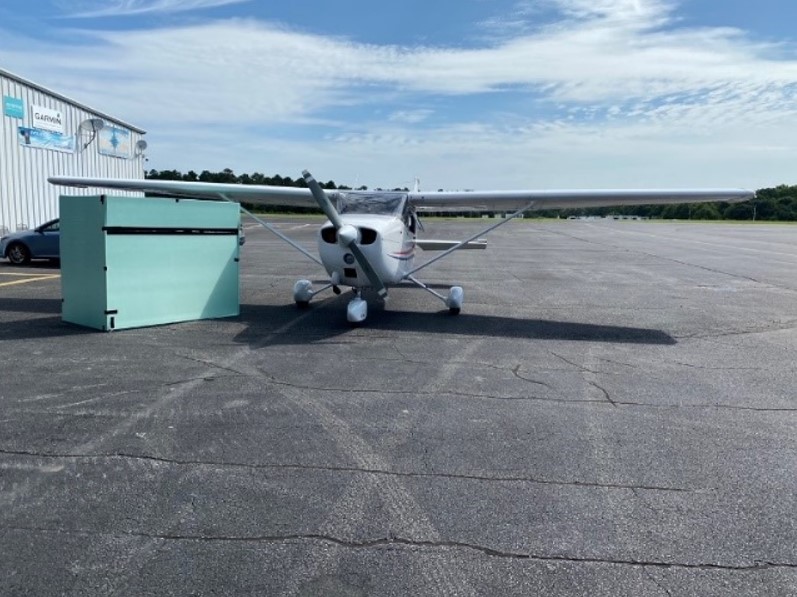 plane and box 2